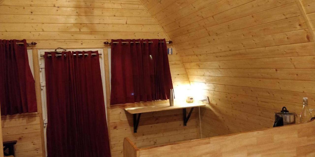 Cozy Capsules - Modern Hut Bed & Breakfast Kukkal Dış mekan fotoğraf
