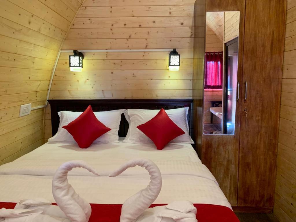 Cozy Capsules - Modern Hut Bed & Breakfast Kukkal Dış mekan fotoğraf
