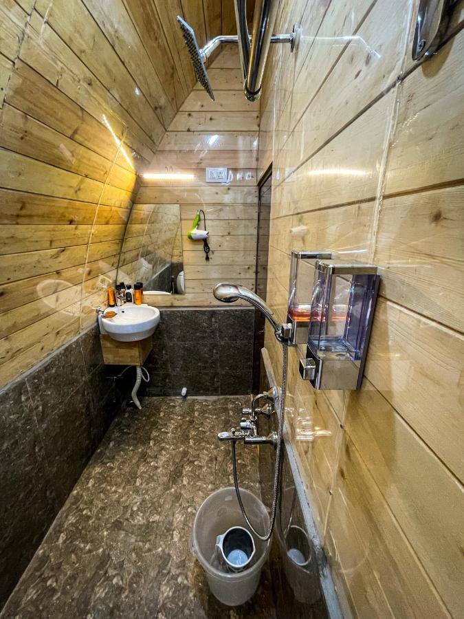 Cozy Capsules - Modern Hut Bed & Breakfast Kukkal Dış mekan fotoğraf